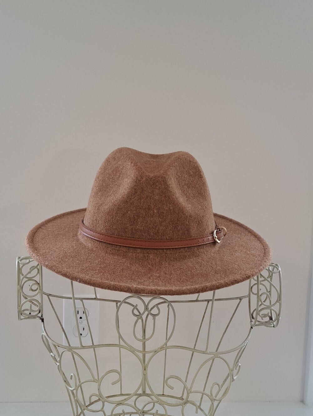 Women's Wool Blend Cogniac Colored Fedora Mobwife Academia Old Money Preppy.